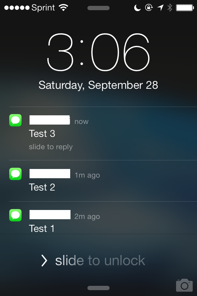 Lock screen in iOS 7 with three incoming text message notifications.